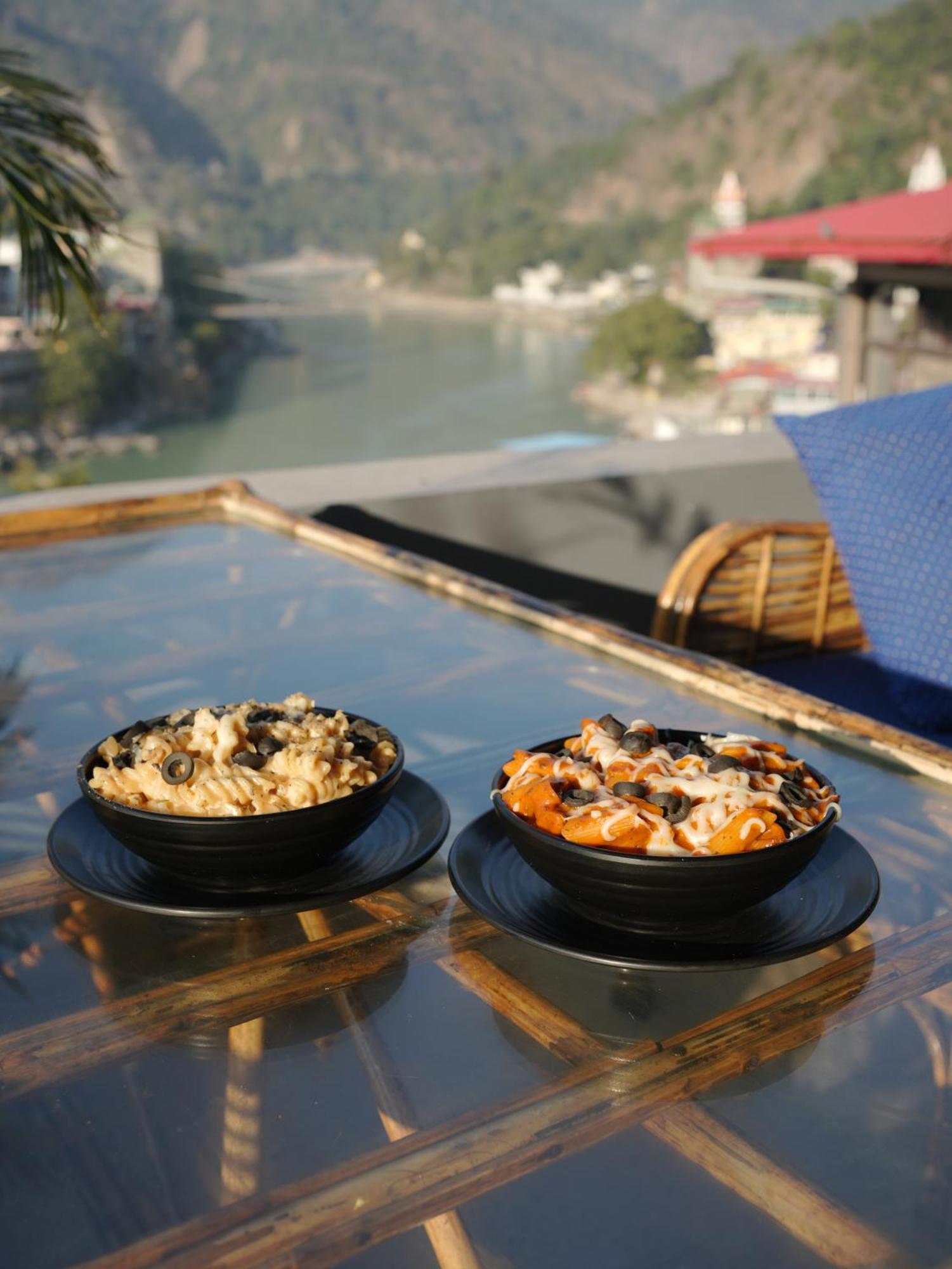 Skyard Rishikesh, Laxman Jhula Vandrarhem Exteriör bild