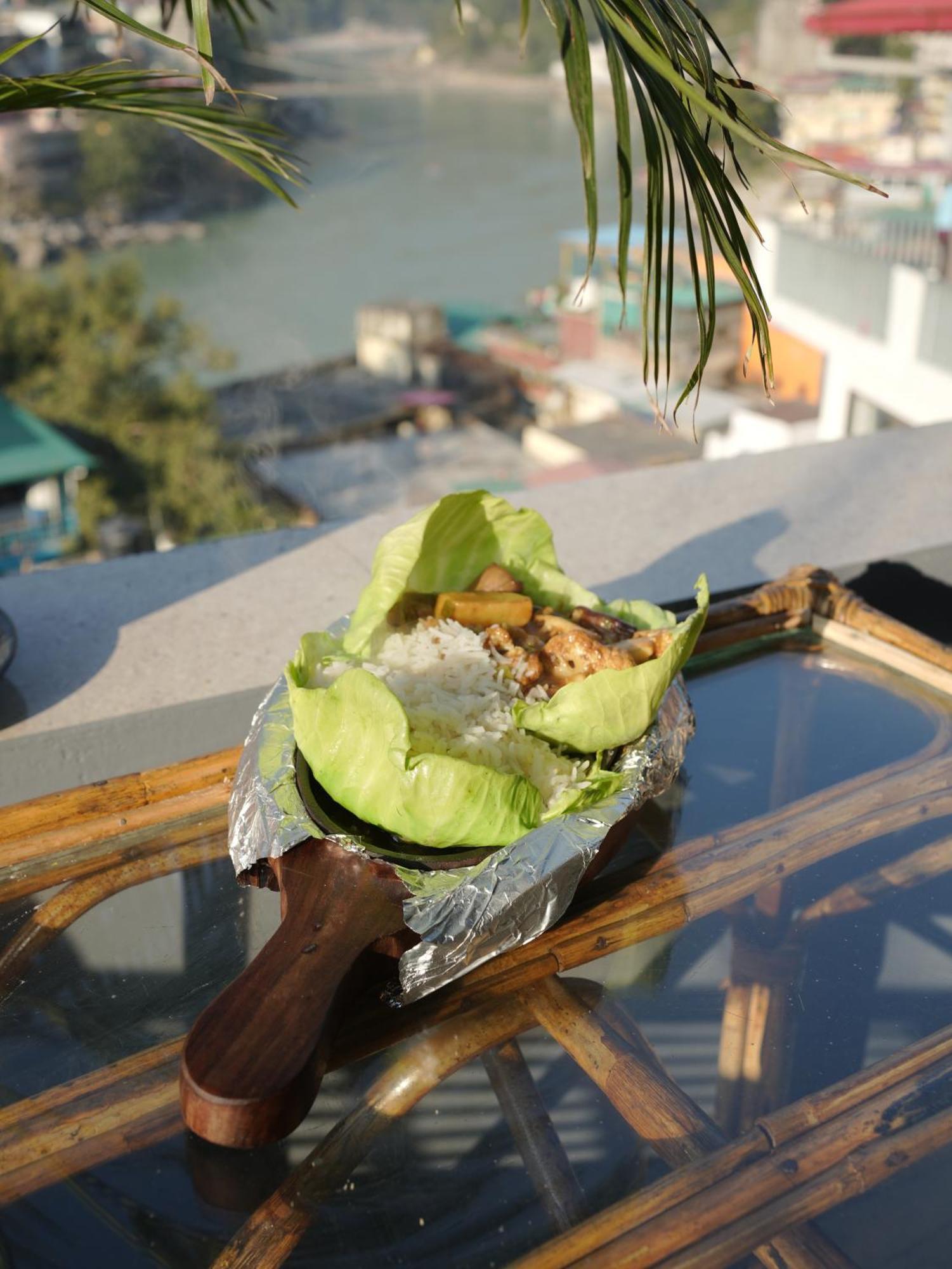 Skyard Rishikesh, Laxman Jhula Vandrarhem Exteriör bild