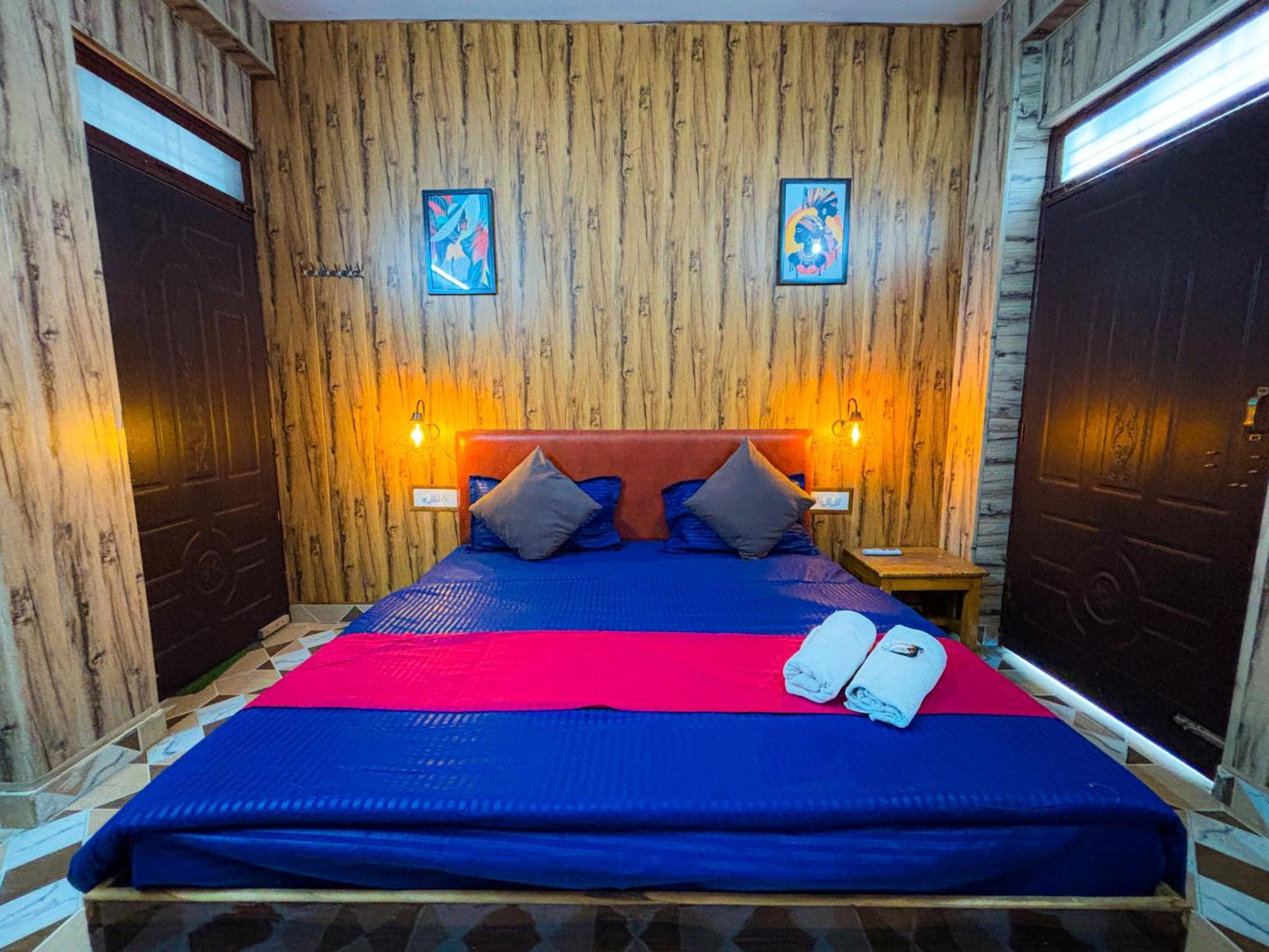 Skyard Rishikesh, Laxman Jhula Vandrarhem Exteriör bild