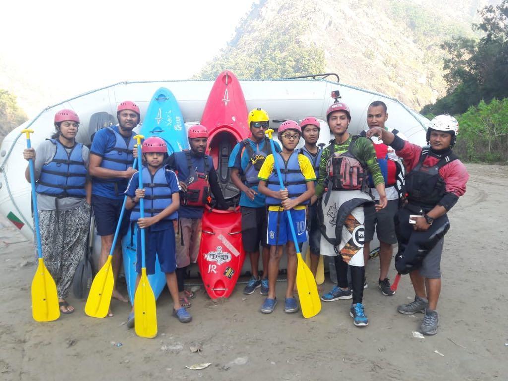 Skyard Rishikesh, Laxman Jhula Vandrarhem Exteriör bild