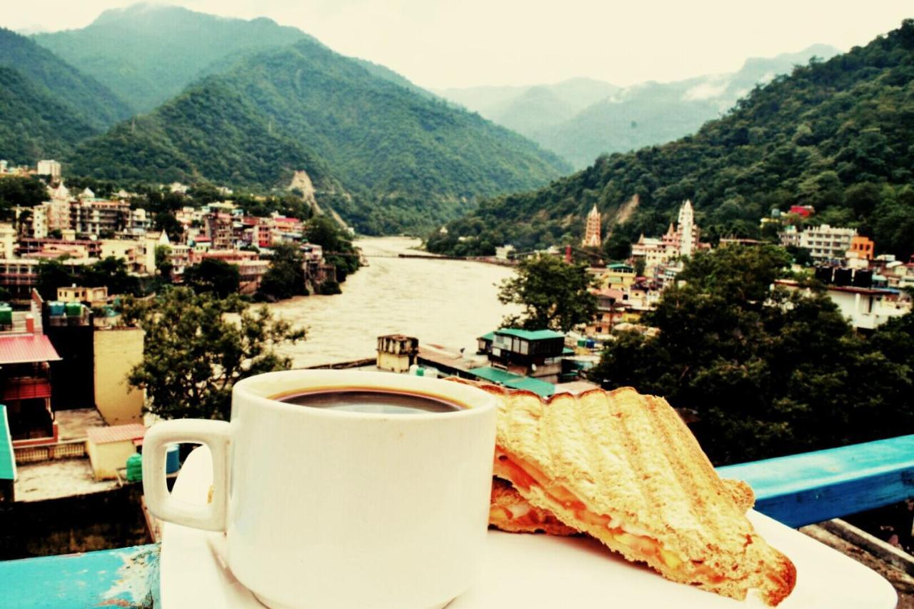 Skyard Rishikesh, Laxman Jhula Vandrarhem Exteriör bild