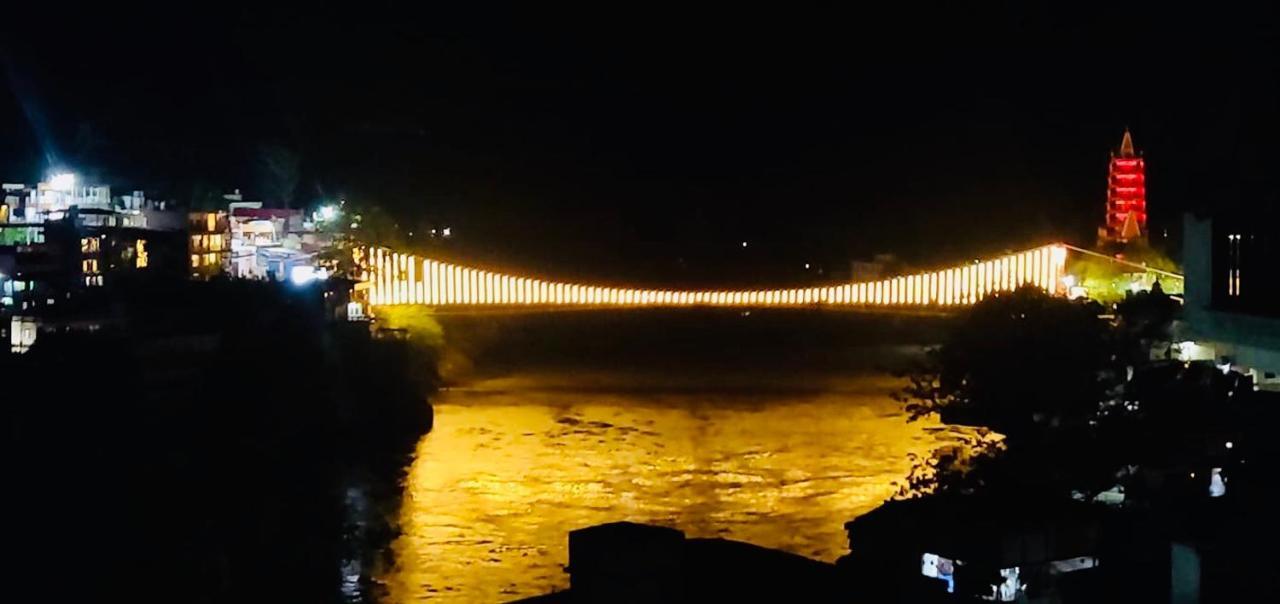 Skyard Rishikesh, Laxman Jhula Vandrarhem Exteriör bild